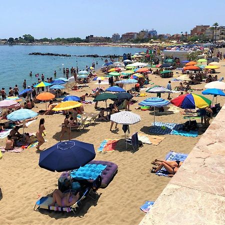 지아르디니낙소스 Vacanzenaxos - Casa Frontemare 아파트 외부 사진